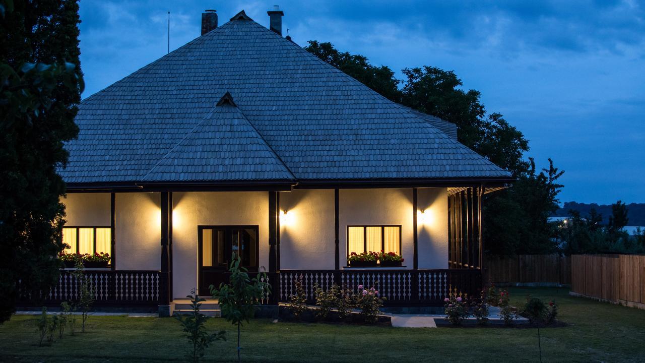 Pensiunea Tara Fagilor Suceava Luaran gambar